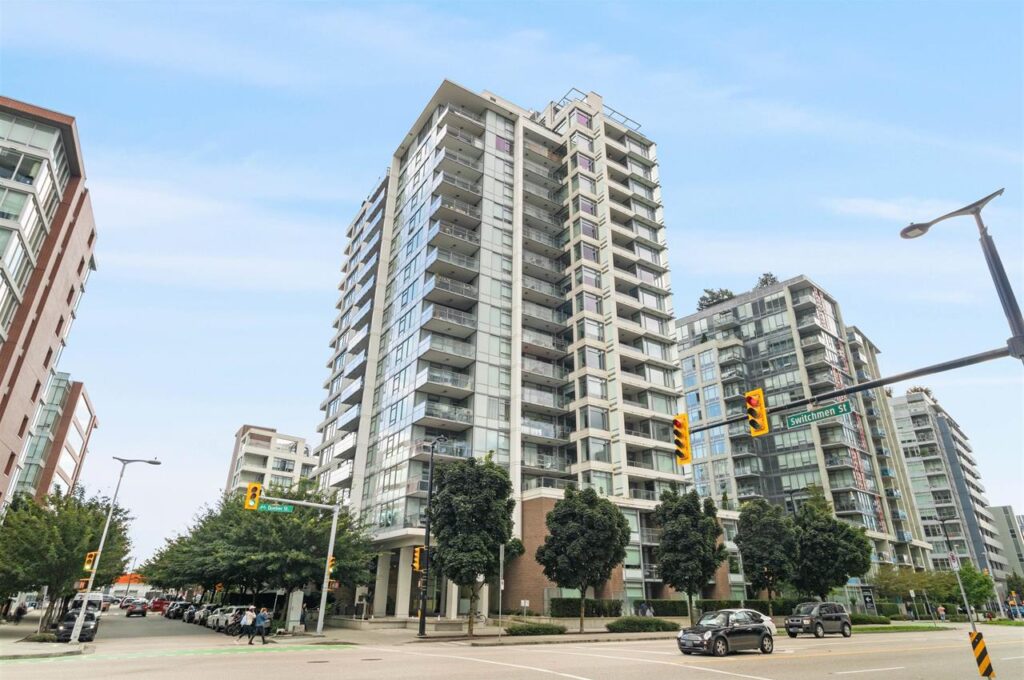 #1909 – 110 Switchmen Street
